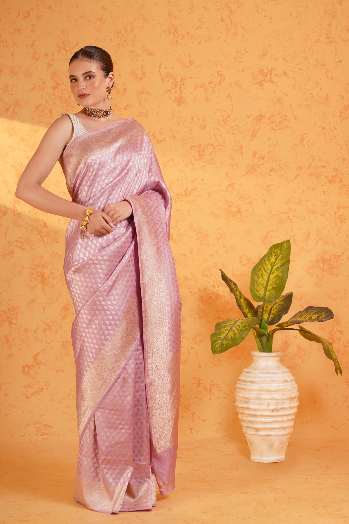 Pure Katan Silk Lavender Zari Saree – Handwoven Banarasi Booti Silk with Rich Brocade Pallu