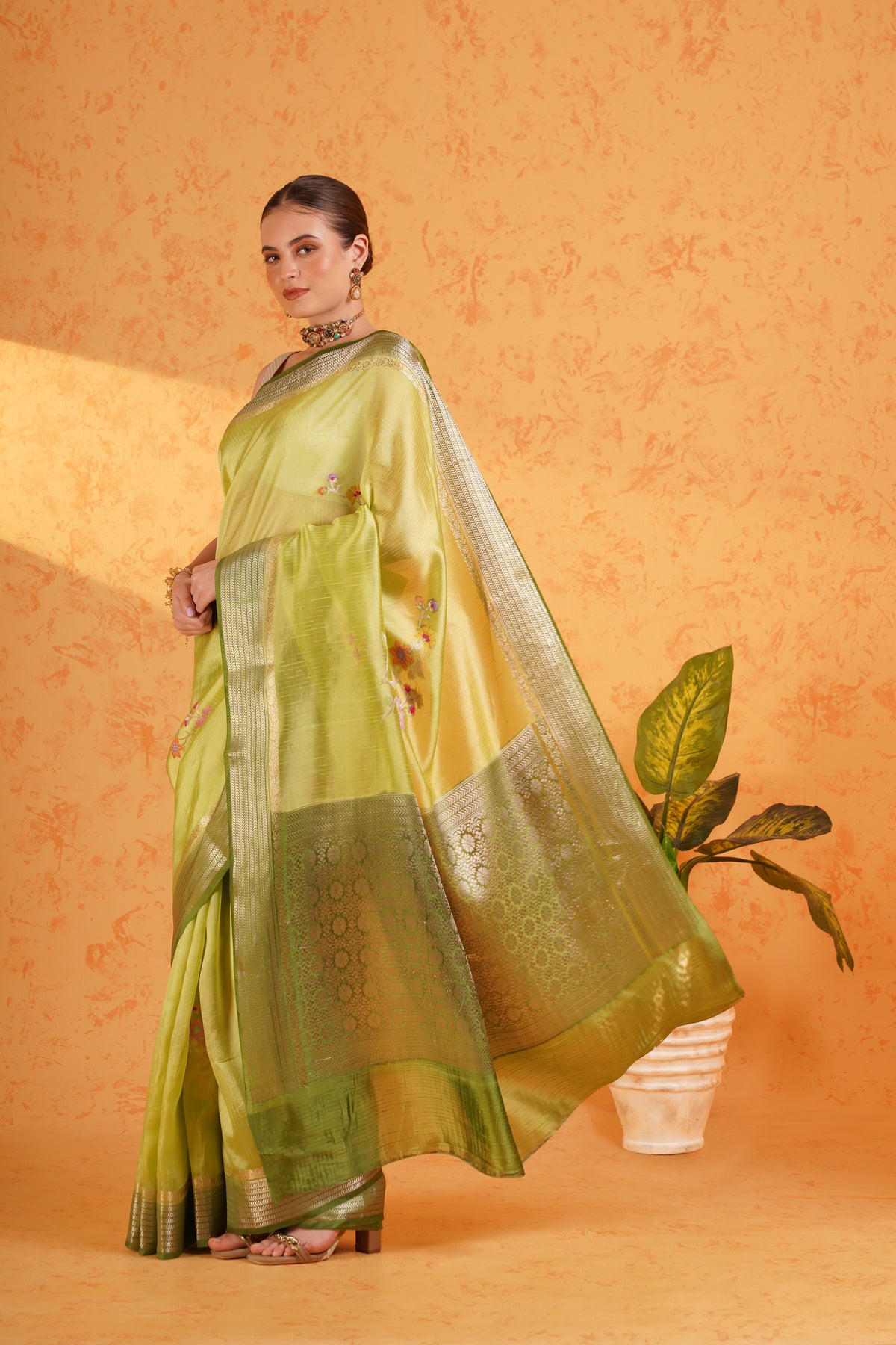 Pure Green Mango Silk Green Zari Saree – Handwoven Banarasi Cutwork Silk with Meenakari Booti & Zari Border