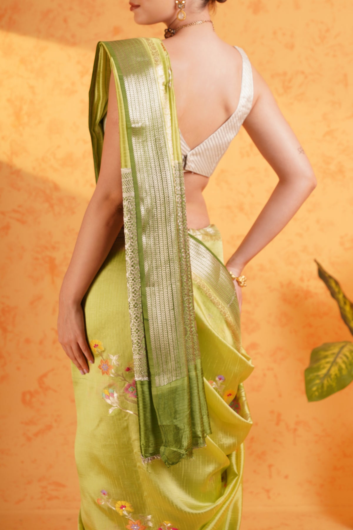 Pure Green Mango Silk Green Zari Saree – Handwoven Banarasi Cutwork Silk with Meenakari Booti & Zari Border